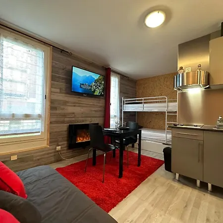 Le Chaleureux Cocon Rouge Apartment Ustou Exterior photo