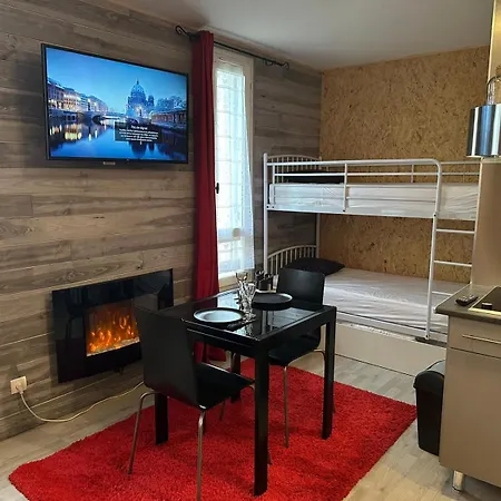 Le Chaleureux Cocon Rouge Apartment Ustou Exterior photo